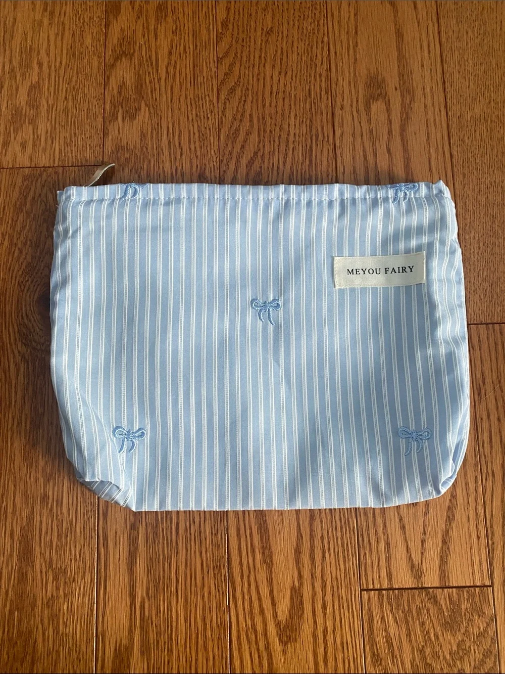 SHEIN Light Blue Striped Bow Embroidered Cosmetic Pouch